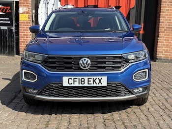 Used Volkswagen T-Roc 2018 for sale - 78145223: Photo