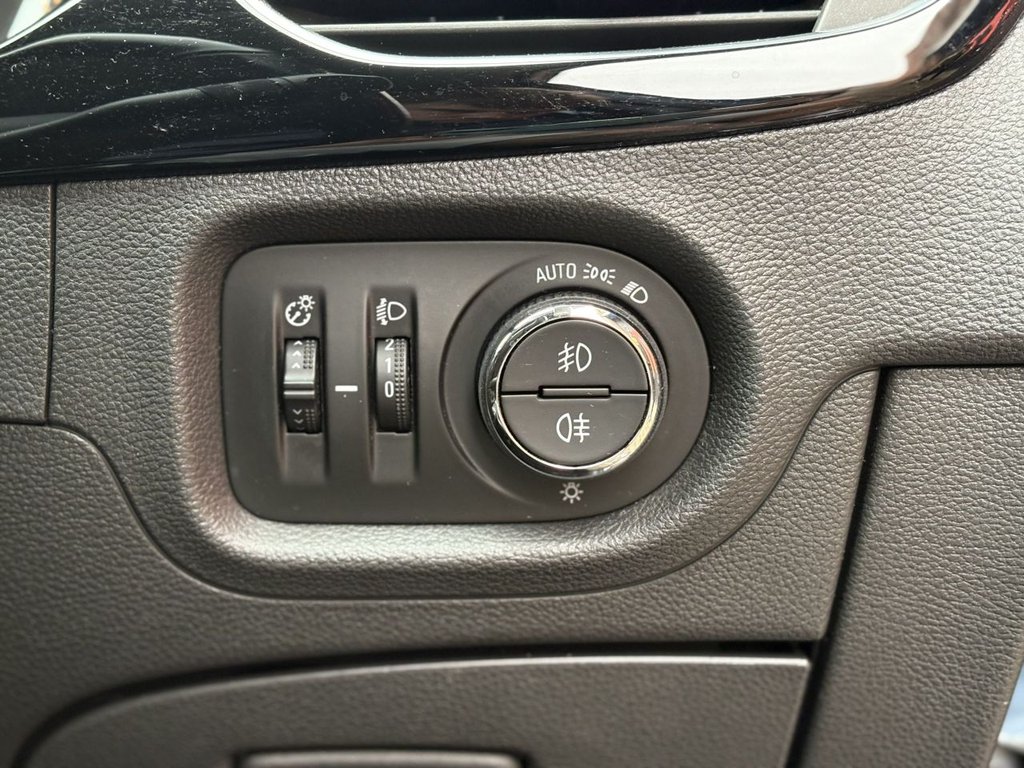 Used Vauxhall Astra 2017 for sale - 77779909: Photo 29