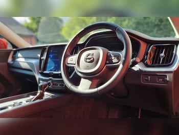 Used Volvo XC60 2019 for sale - 79607581: Photo