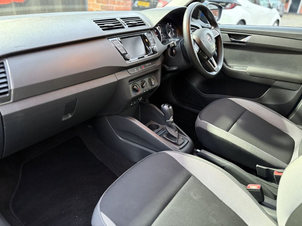 Used Skoda Fabia 2015 for sale - 76711365: Photo 5