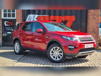 Used Land Rover Discovery Sport 2017 for sale - 79197489: Photo
