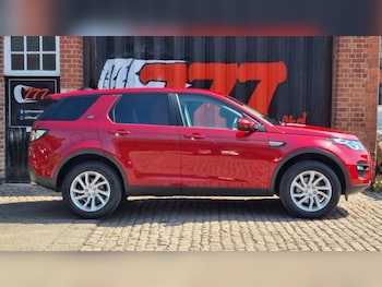 Used Land Rover Discovery Sport 2017 for sale - 79197489: Photo