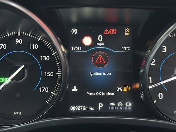 Used Jaguar XE 2018 for sale - 76280002: Photo 27