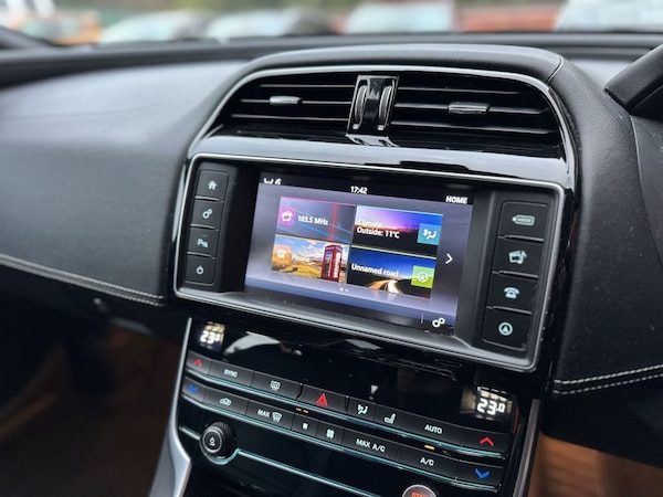 Used Jaguar XE 2018 for sale - 76280002: Photo 29