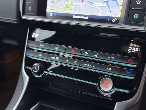 Used Jaguar XE 2018 for sale - 76280002: Photo 33