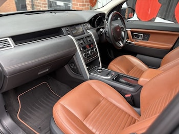 Used Land Rover Discovery Sport 2016 for sale - 78619270: Photo