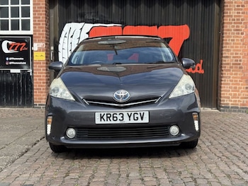 Used Toyota Prius+ 2013 for sale - 78515242: Photo