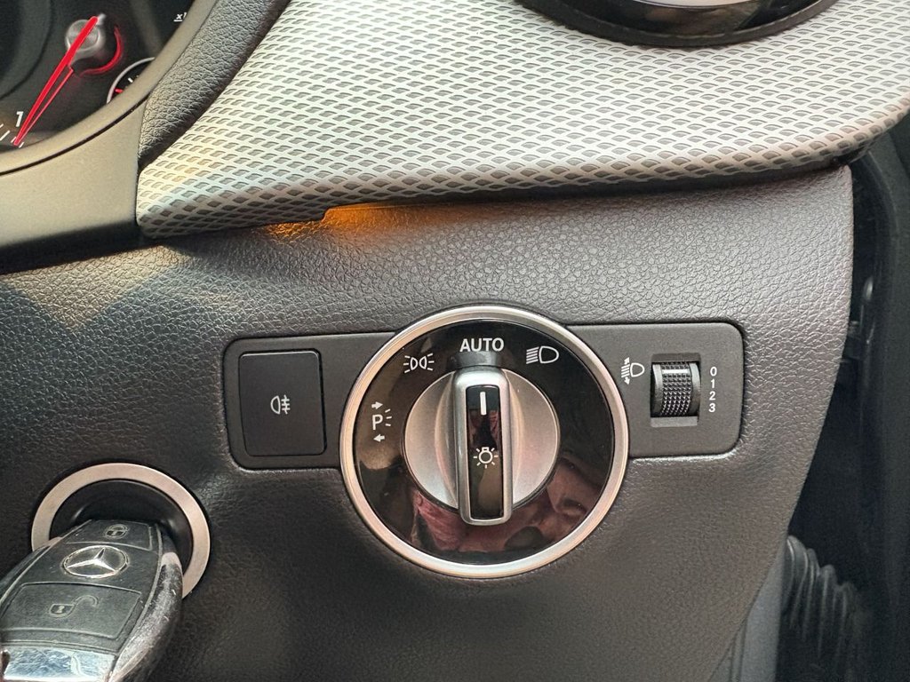 Used Mercedes-Benz B Class 2016 for sale - 76454668: Photo 31