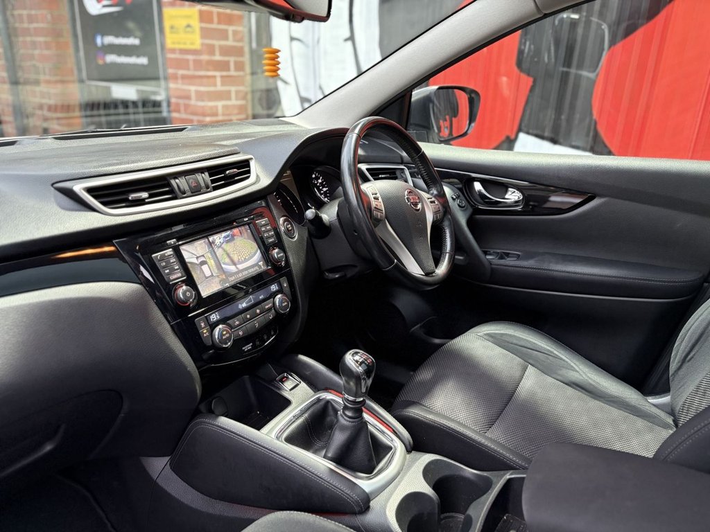 Used Nissan Qashqai 2016 for sale - 77498889: Photo 4