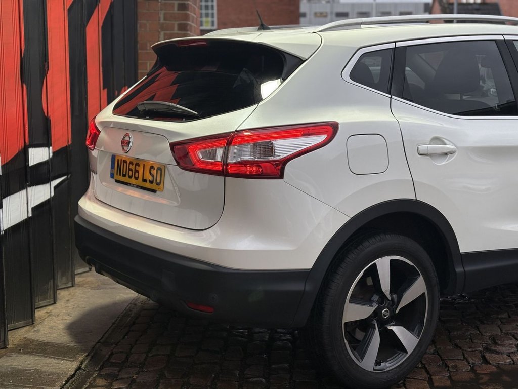 Used Nissan Qashqai 2016 for sale - 77498889: Photo 8