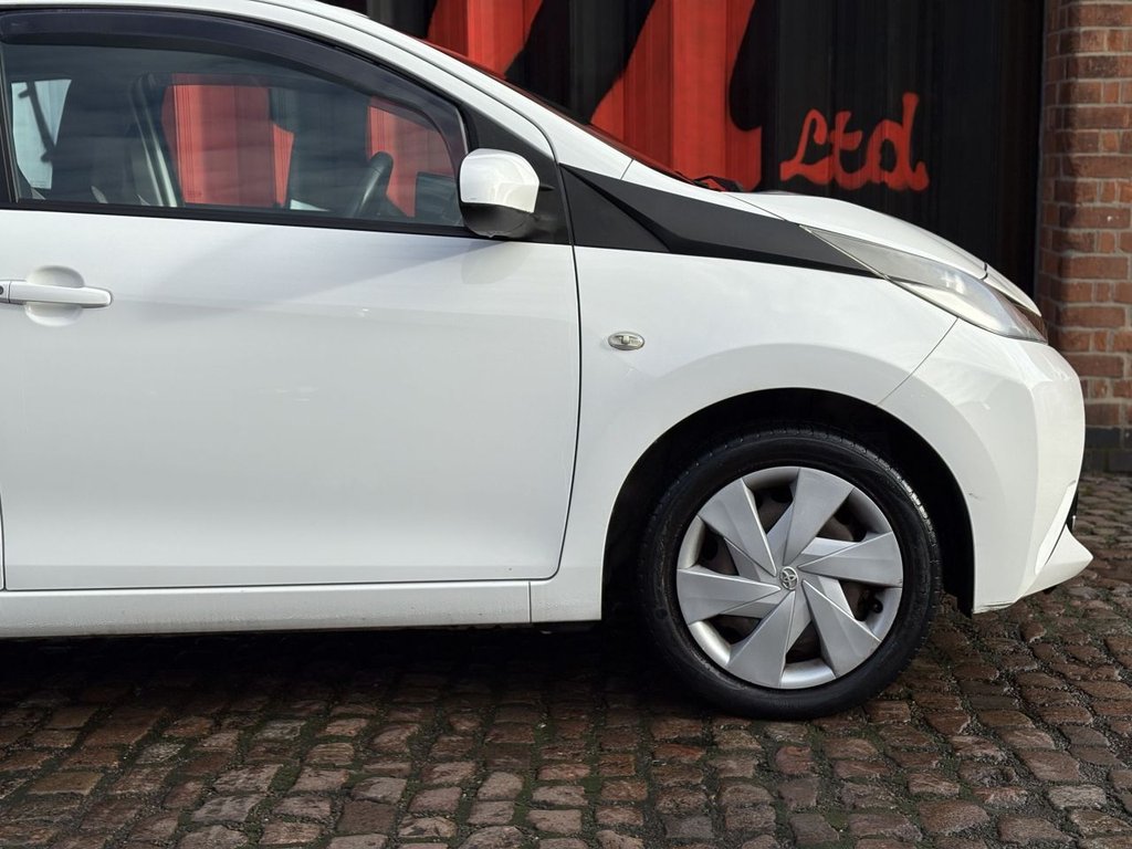 Used Toyota AYGO 2014 for sale - 77356166: Photo 11