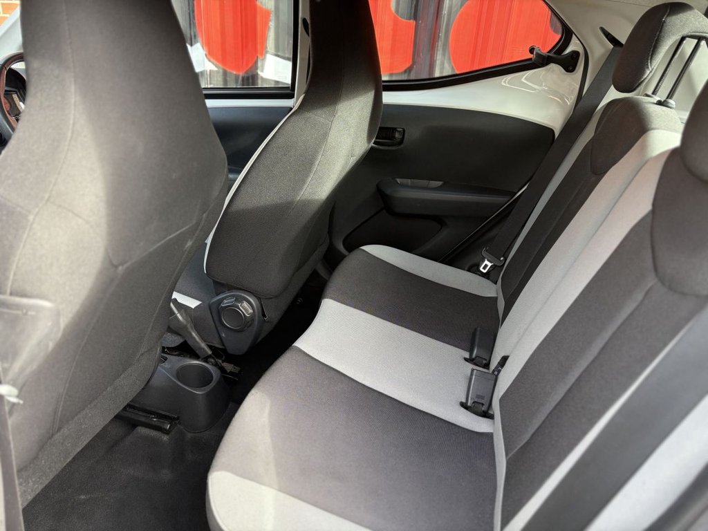 Used Toyota AYGO 2014 for sale - 77356166: Photo 21