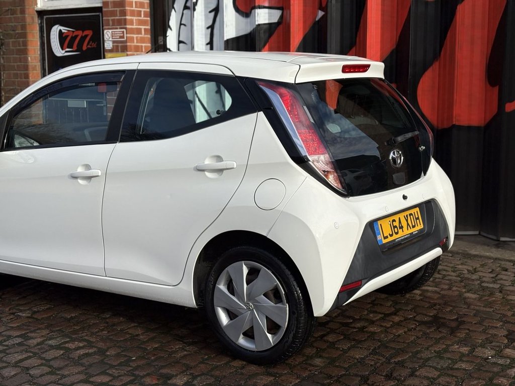 Used Toyota AYGO 2014 for sale - 77356166: Photo 23