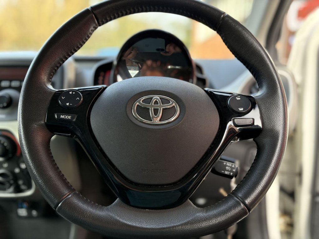 Used Toyota AYGO 2014 for sale - 77356166: Photo 24