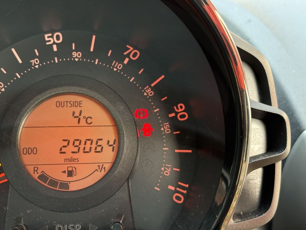 Used Toyota AYGO 2014 for sale - 77356166: Photo 25