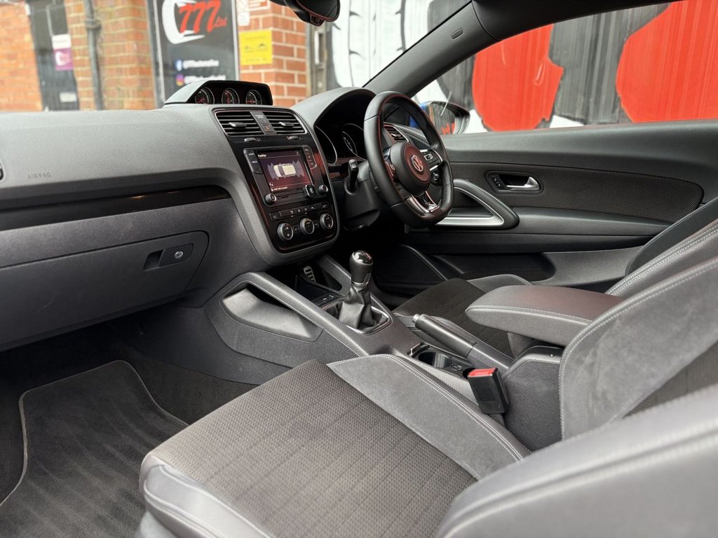 Used Volkswagen Scirocco 2015 for sale - 77521259: Photo 4