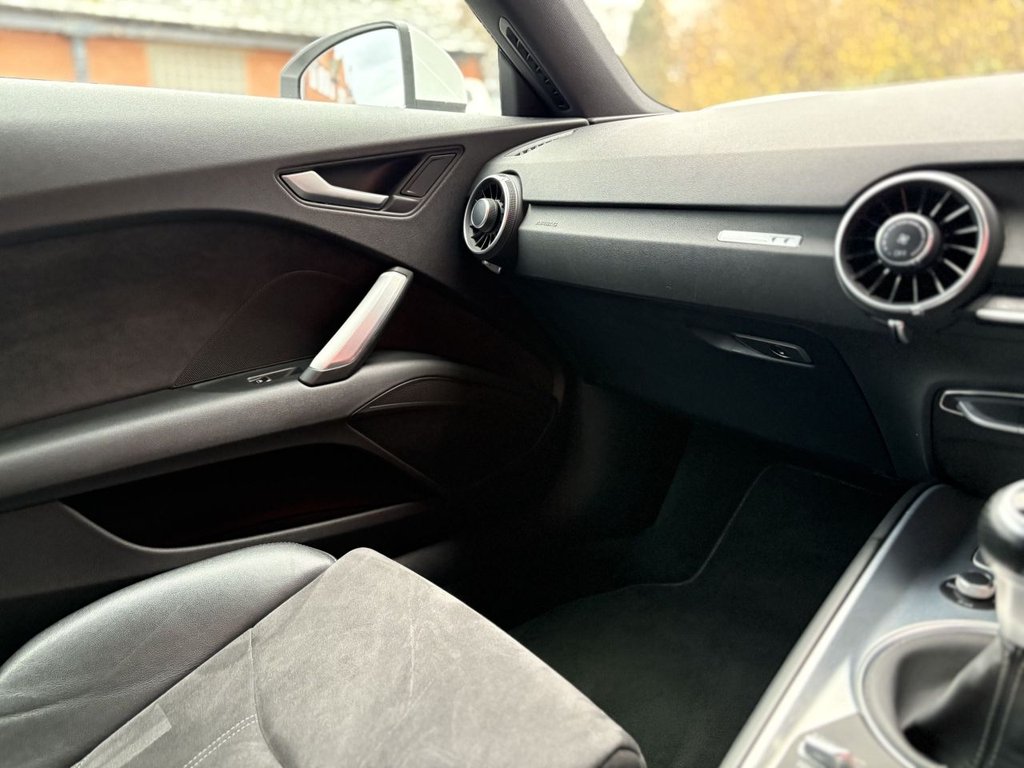 Used Audi TT 2015 for sale - 76848186: Photo 28