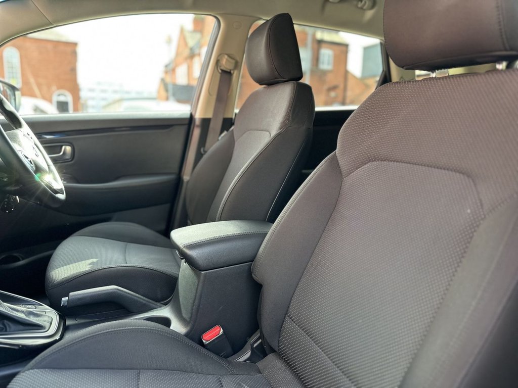 Used Kia Carens 2014 for sale - 76029188: Photo 20