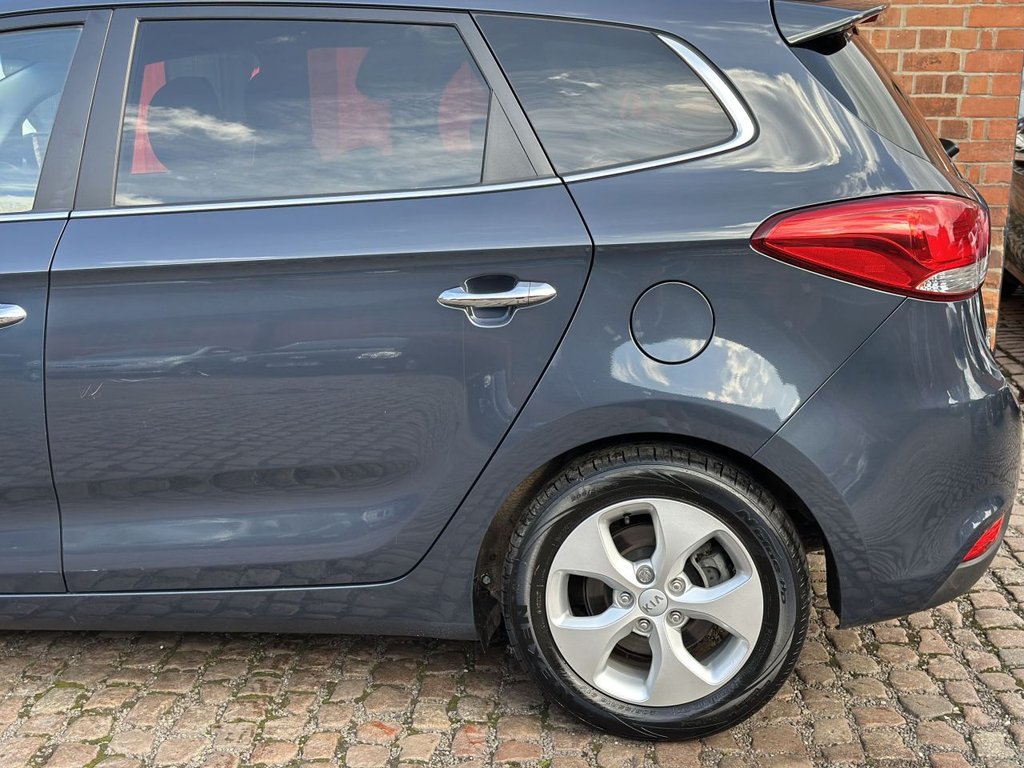 Used Kia Carens 2014 for sale - 76029188: Photo 30