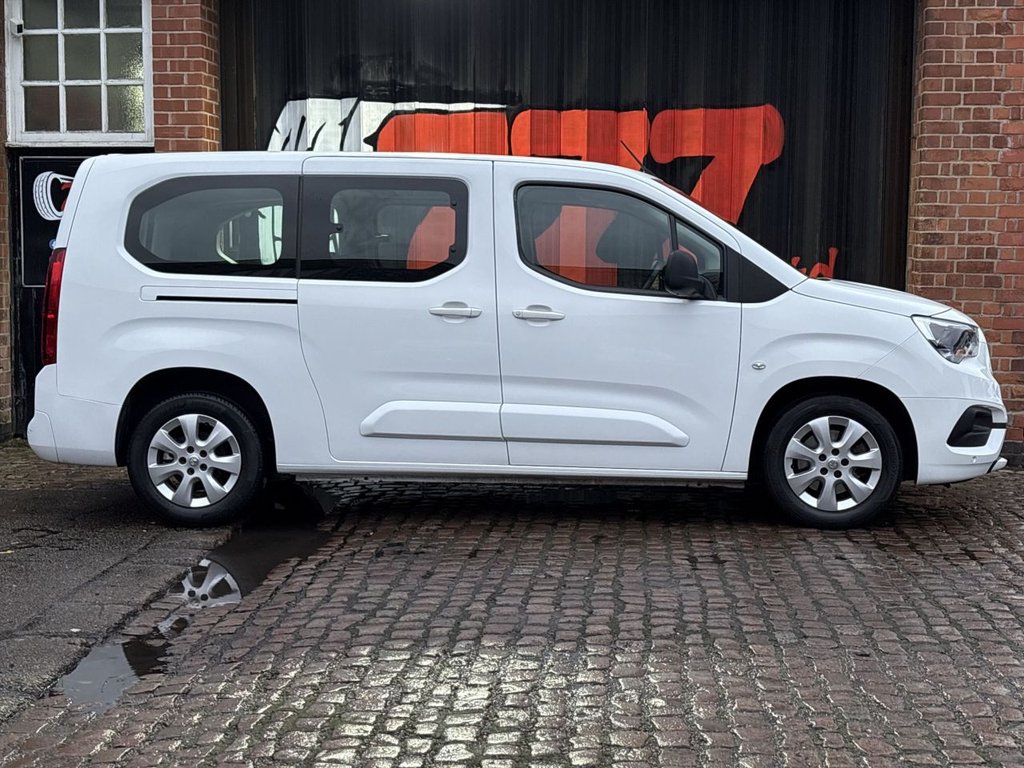 Used Vauxhall Combo Life 2020 for sale - 77250275: Photo 2