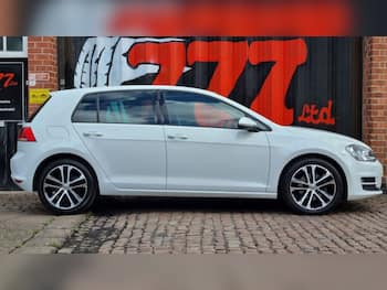 Used Volkswagen Golf 2017 for sale - 79709326: Photo