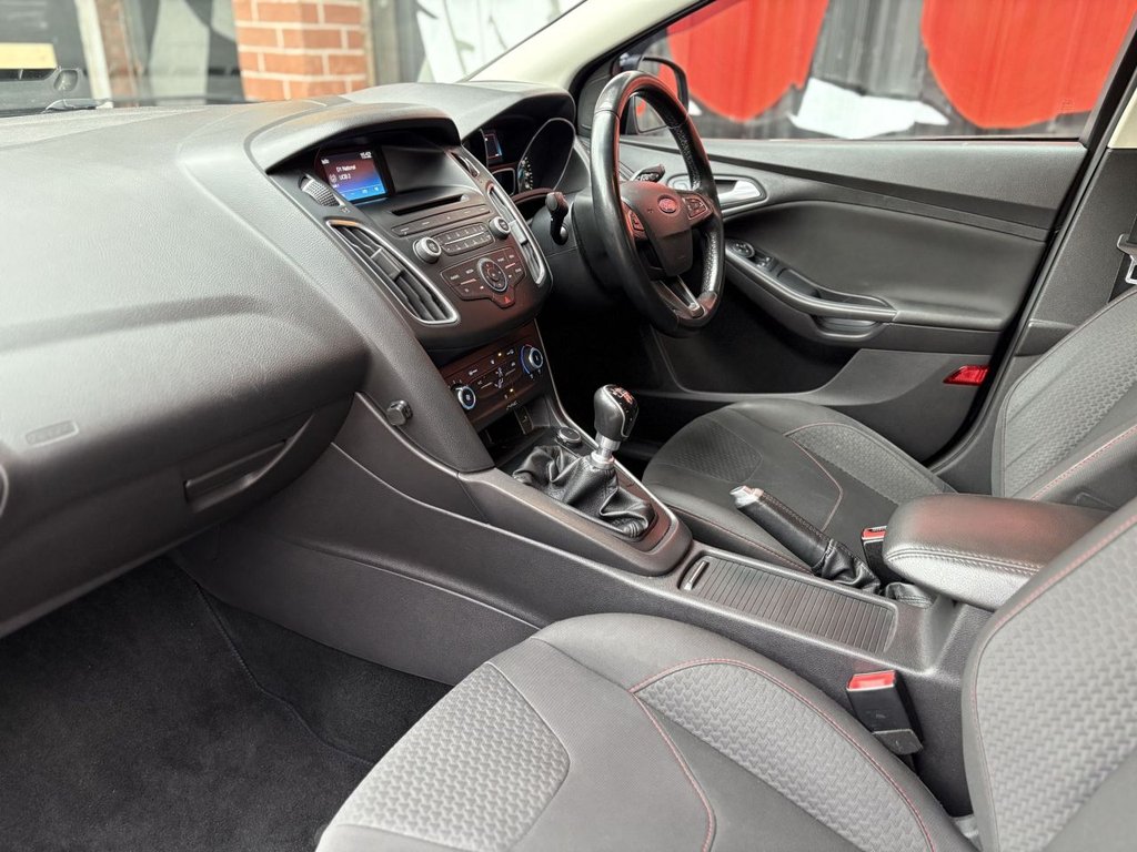 Used Ford Focus 2015 for sale - 78096968: Photo 26