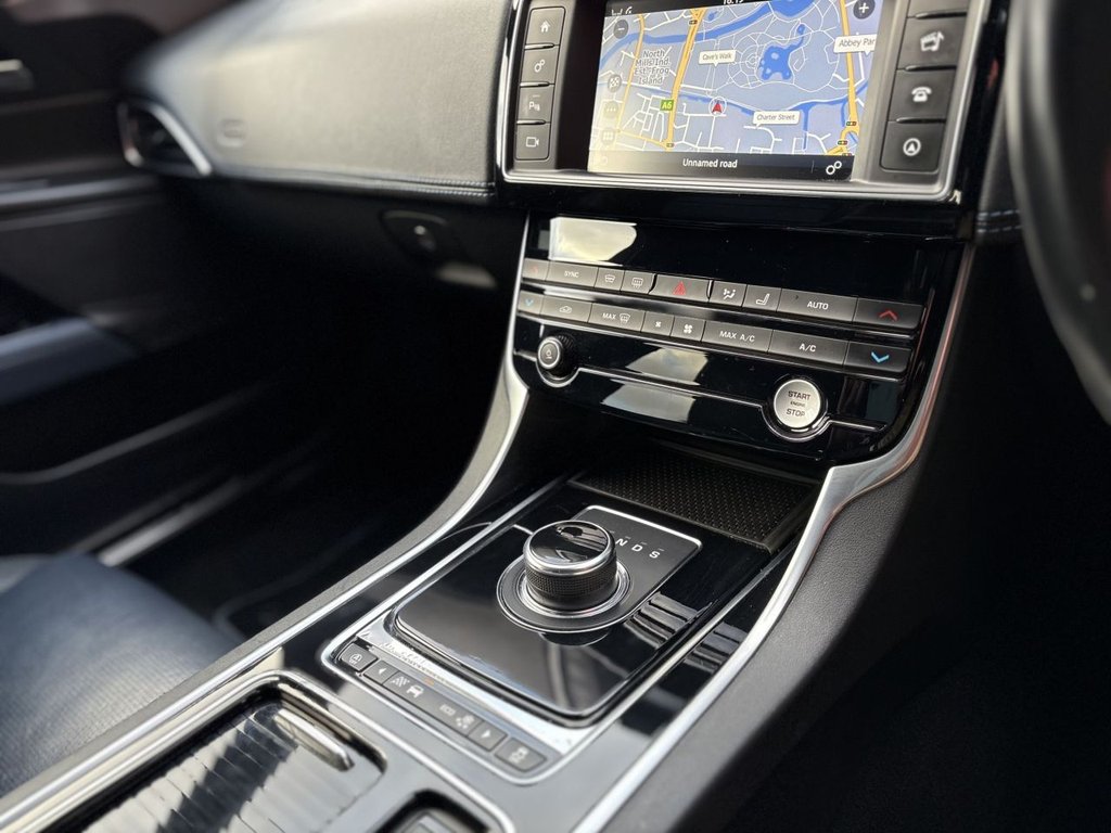 Used Jaguar XE 2018 for sale - 76909918: Photo 34