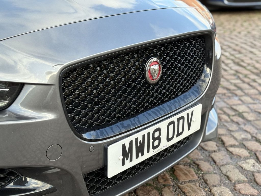 Used Jaguar XE 2018 for sale - 76909918: Photo 8