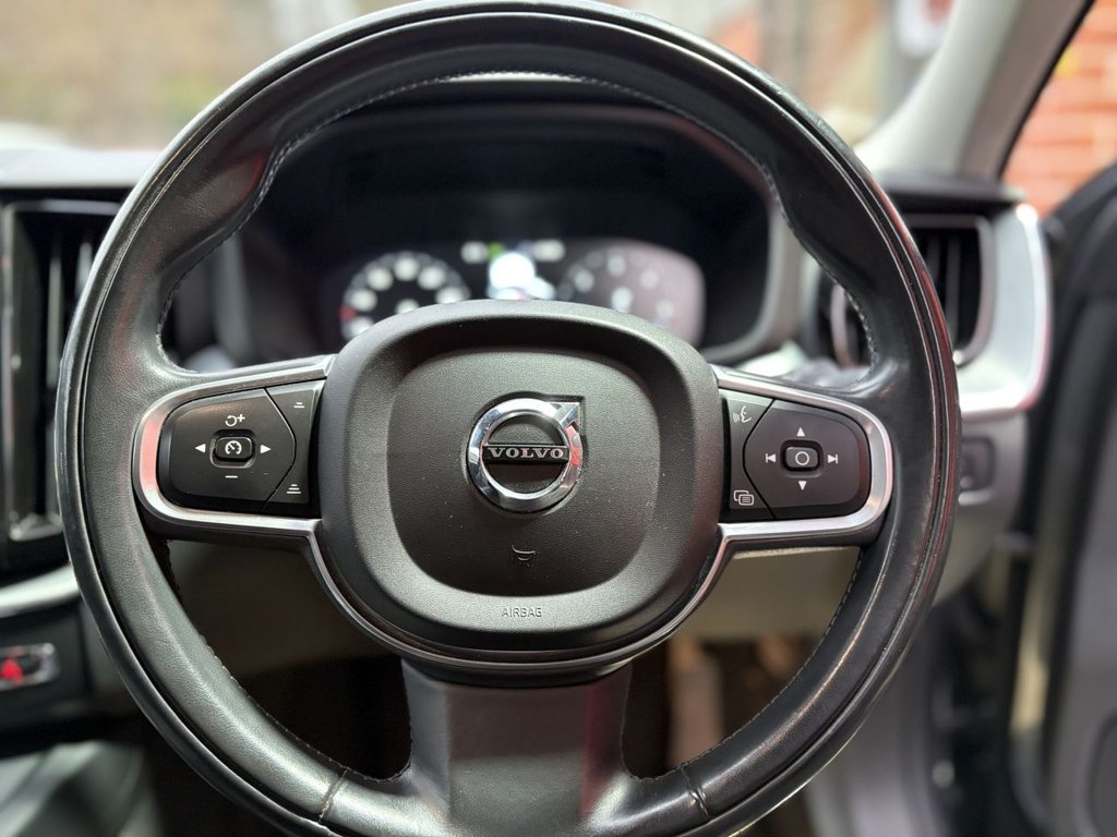 Used Volvo XC60 2017 for sale - 77594502: Photo 24