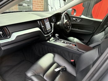 Used Volvo XC60 2017 for sale - 77594502: Photo