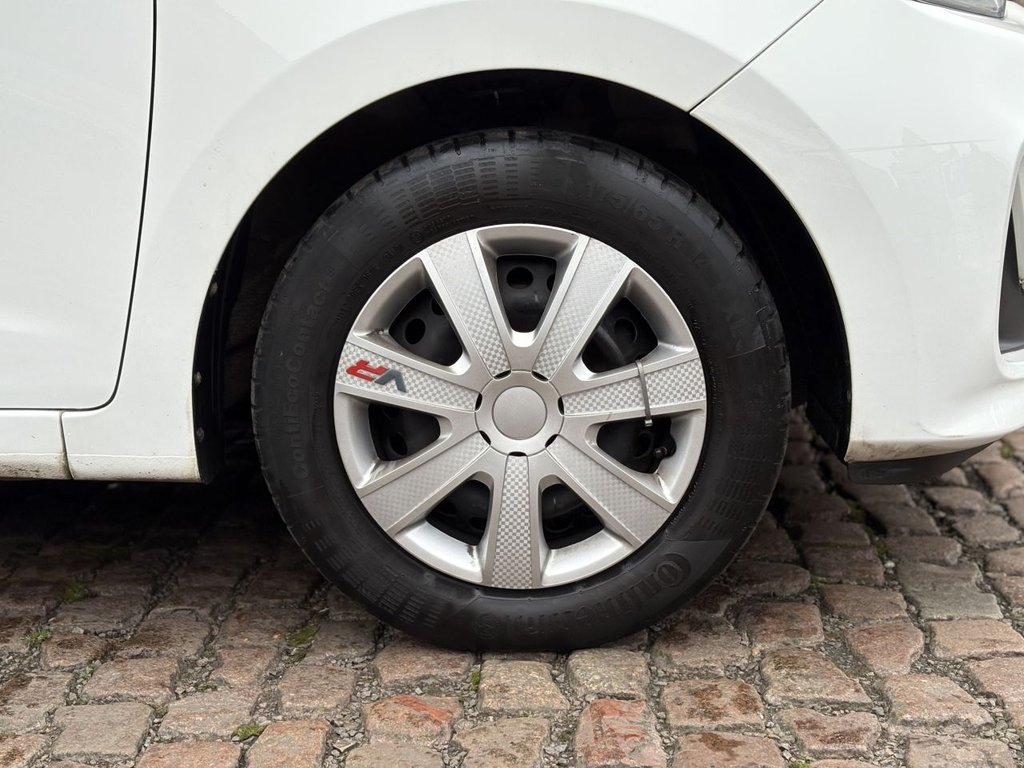 Used Hyundai i10 2019 for sale - 77806680: Photo 10