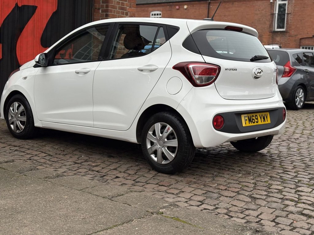 Used Hyundai i10 2019 for sale - 77806680: Photo 15