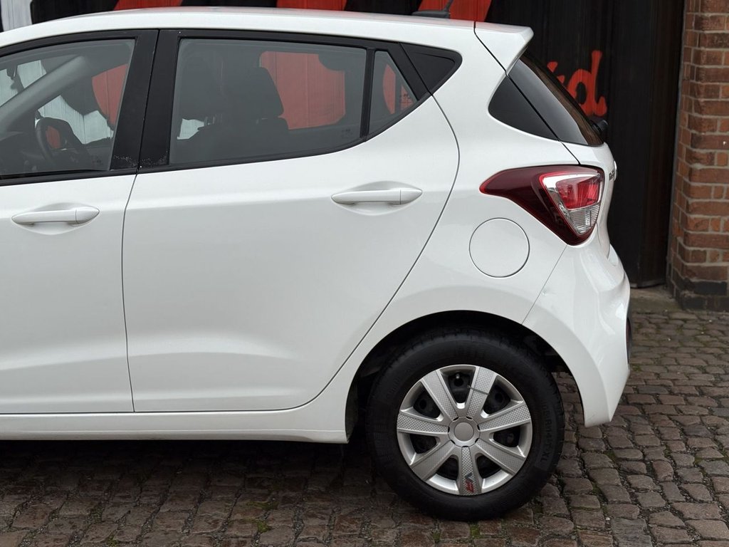 Used Hyundai i10 2019 for sale - 77806680: Photo 19