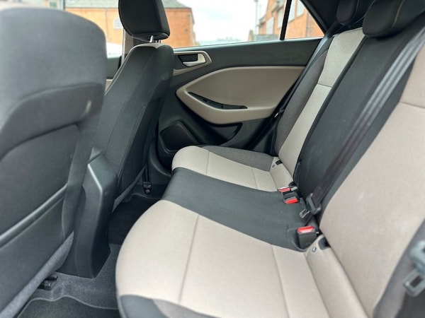 Used Hyundai i20 2016 for sale - 75473607: Photo 20