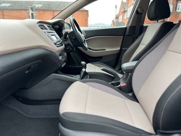 Used Hyundai i20 2016 for sale - 75473607: Photo 22