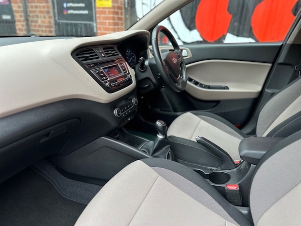 Used Hyundai i20 2016 for sale - 75473607: Photo 34
