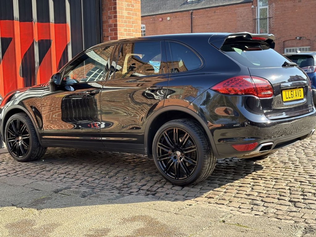 Used Porsche Cayenne 2011 for sale - 77748605: Photo 19