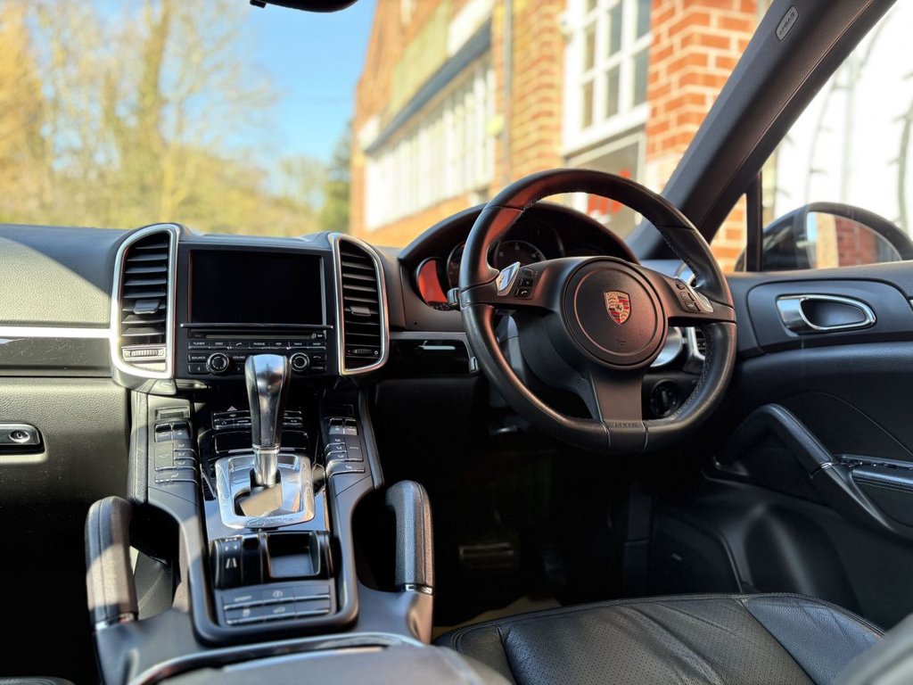 Used Porsche Cayenne 2011 for sale - 77748605: Photo 26