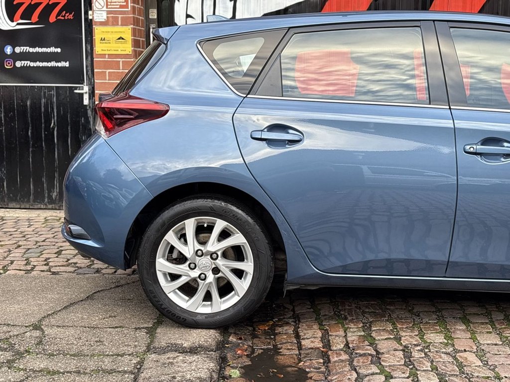 Used Toyota Auris 2017 for sale - 76386393: Photo 11
