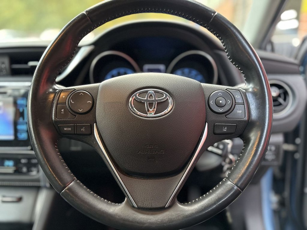 Used Toyota Auris 2017 for sale - 76386393: Photo 28