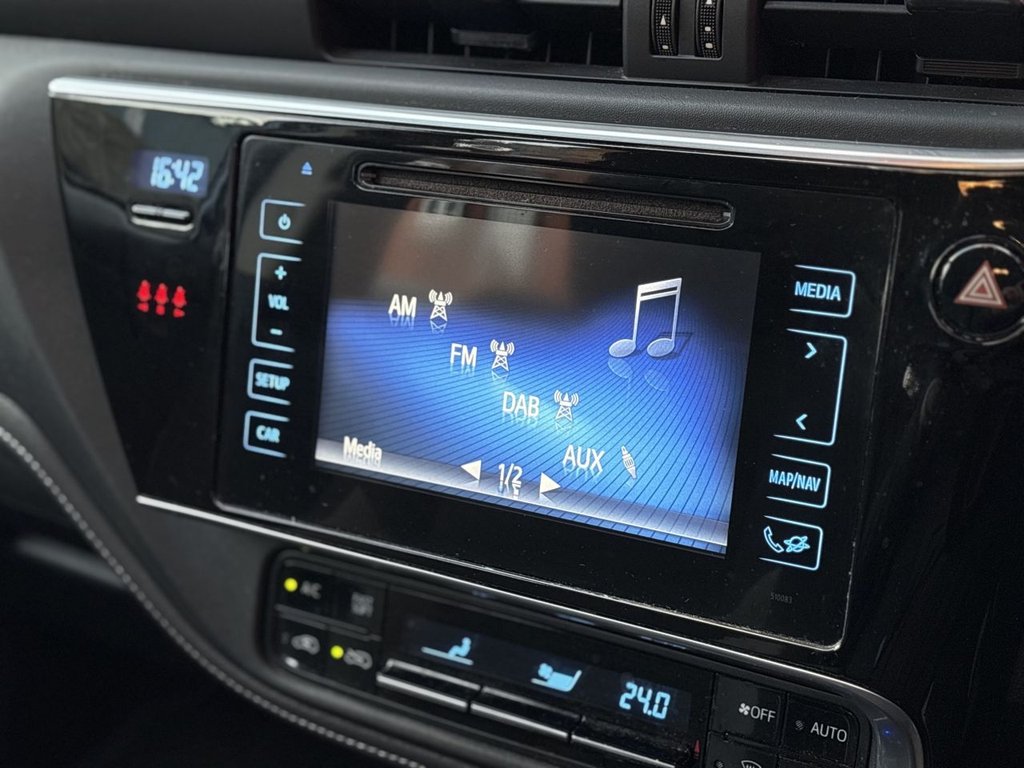 Used Toyota Auris 2017 for sale - 76386393: Photo 29