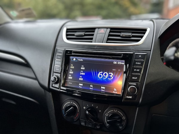 Used Suzuki Swift 2015 for sale - 76261314: Photo 26