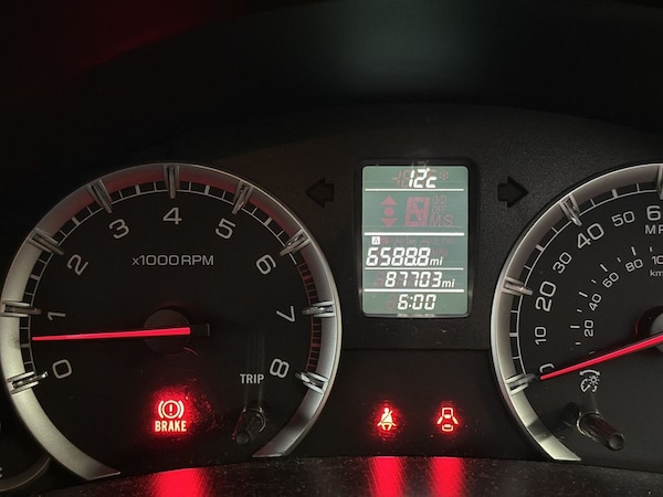 Used Suzuki Swift 2015 for sale - 76261314: Photo 28