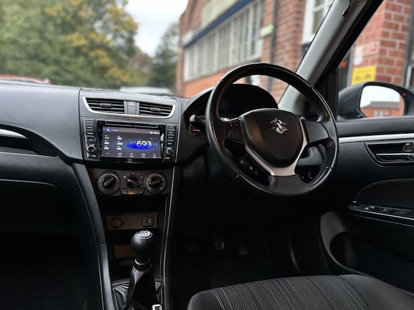Used Suzuki Swift 2015 for sale - 76261314: Photo 5