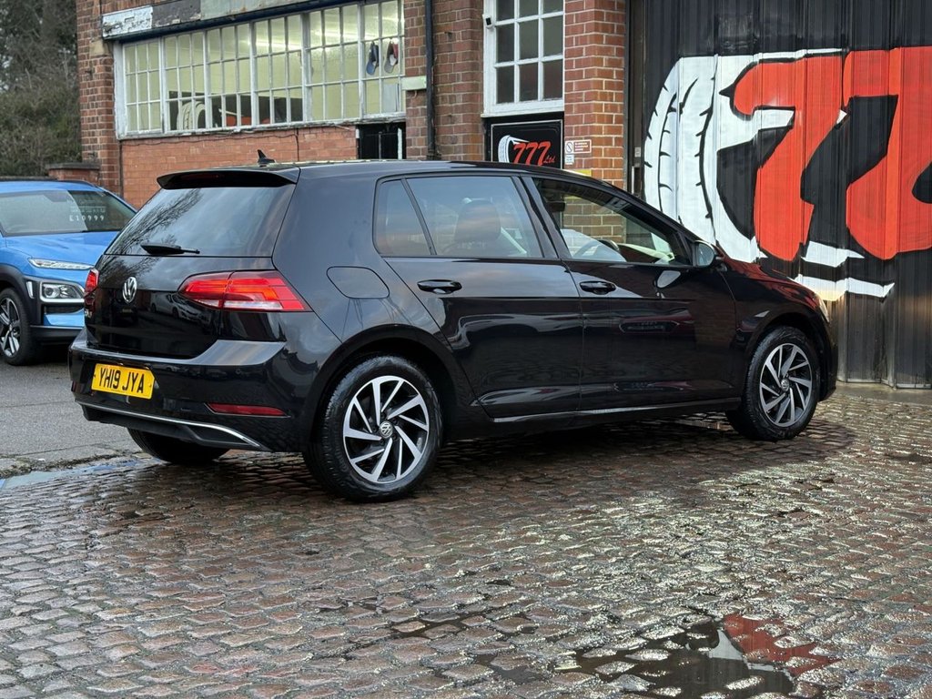 Used Volkswagen Golf 2019 for sale - 77172187: Photo 17
