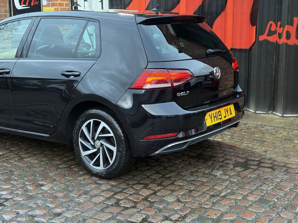 Used Volkswagen Golf 2019 for sale - 77172187: Photo 24