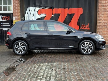 Used Volkswagen Golf 2019 for sale - 77172187: Photo
