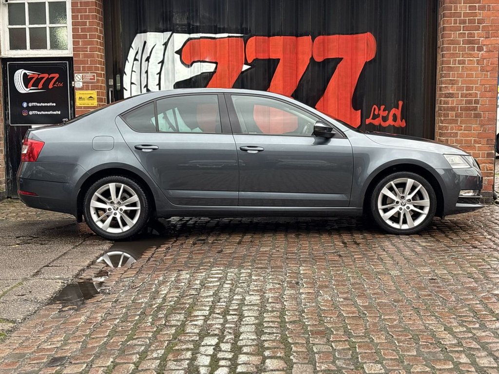 Used Skoda Octavia 2017 for sale - 77250600: Photo 2