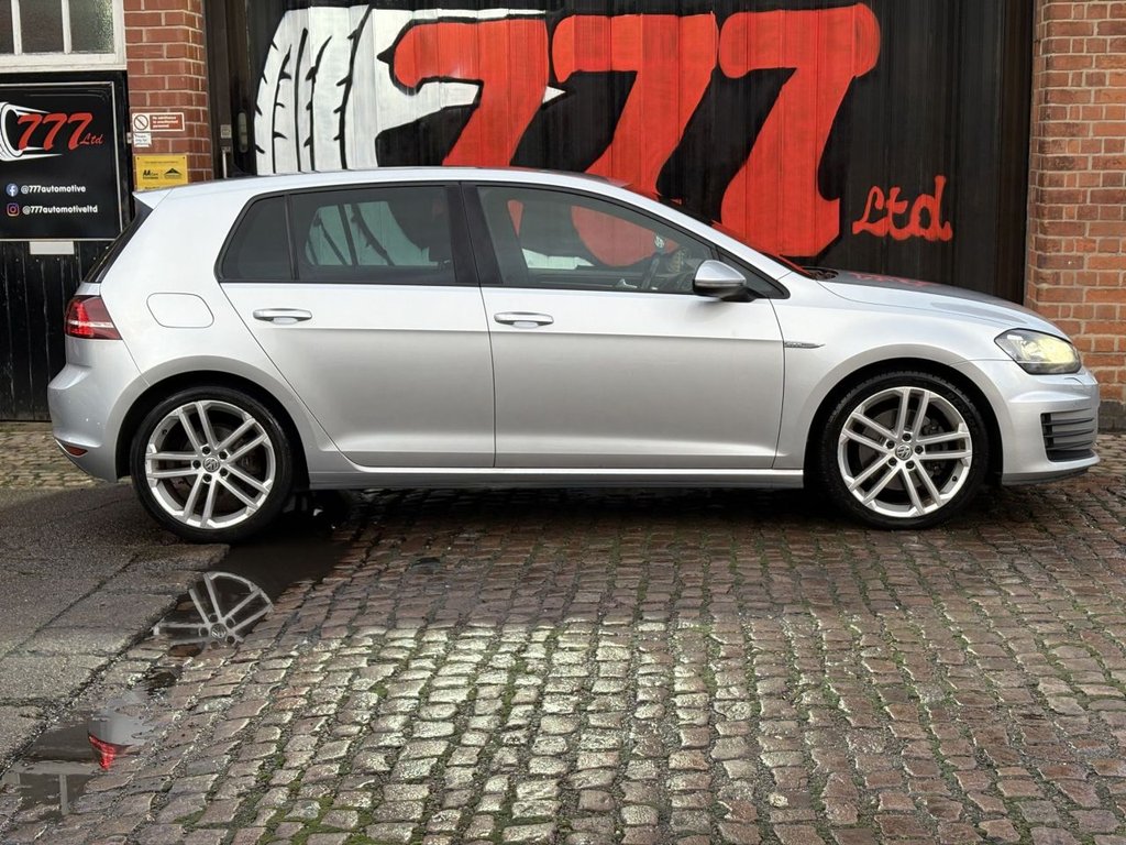 Used Volkswagen Golf 2015 for sale - 76848214: Photo 2