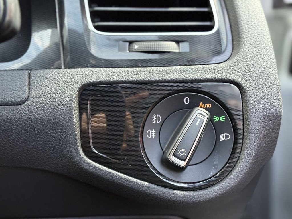 Used Volkswagen Golf 2015 for sale - 76848214: Photo 30